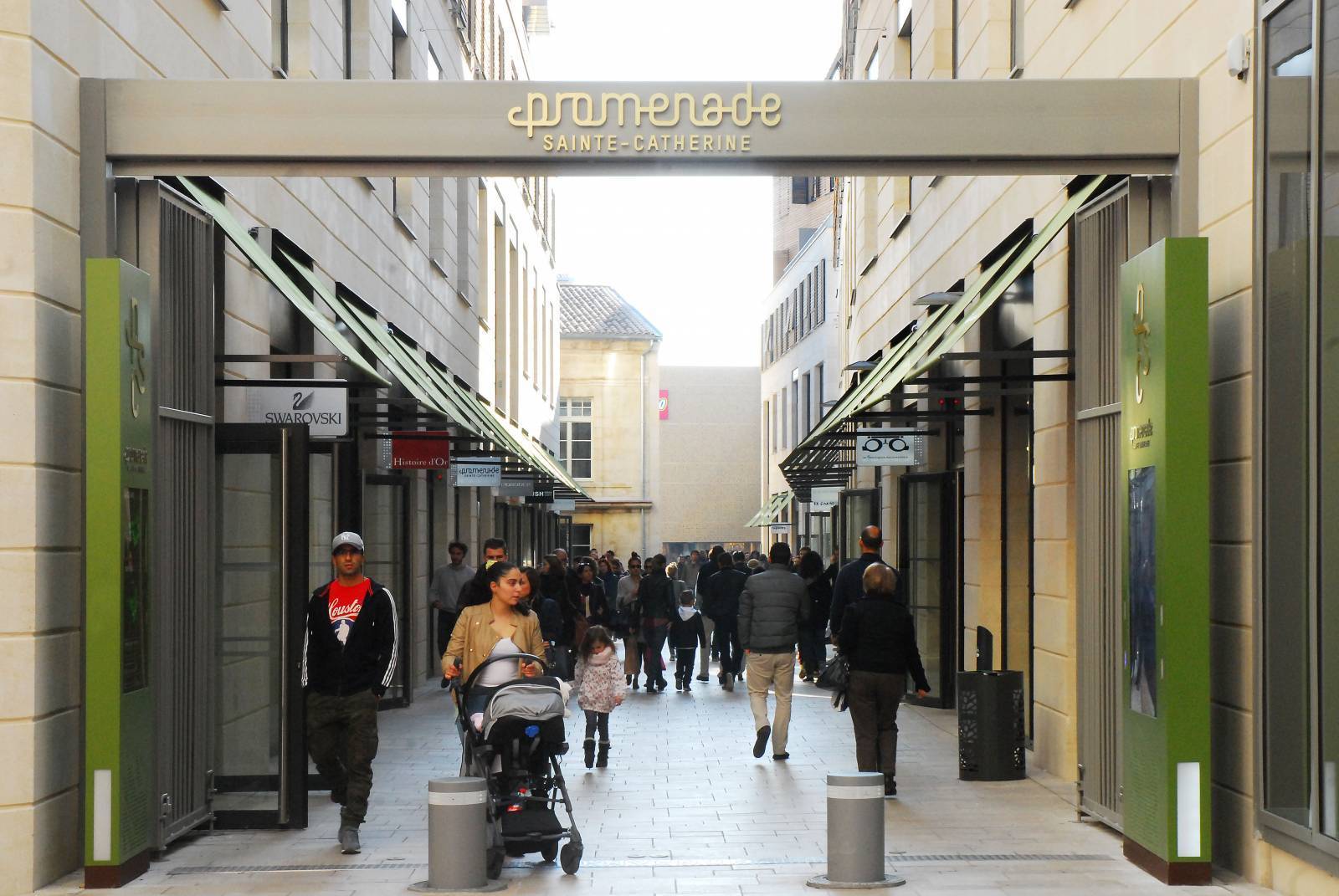 Installation de pergola design personnalisé à Talence (33) Gironde