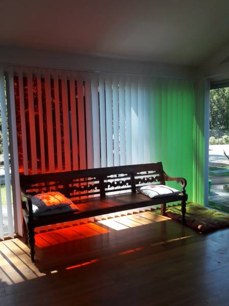 Rolling Stores - Film de couleur et store californien