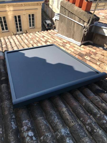 Installation de store de verrière Renson TopFix en toiture