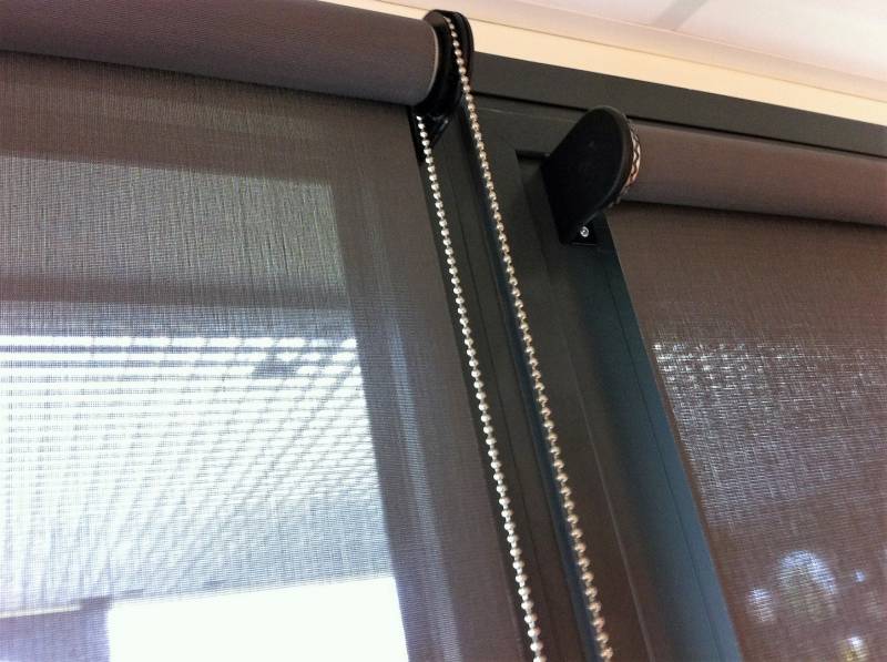 Store enrouleur à mécanisme chaînette