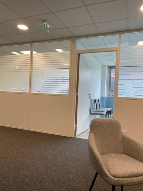 Film dépoli à bandes